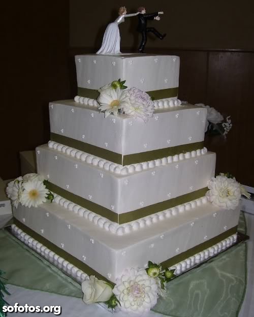 Bolo de casamento quadrado