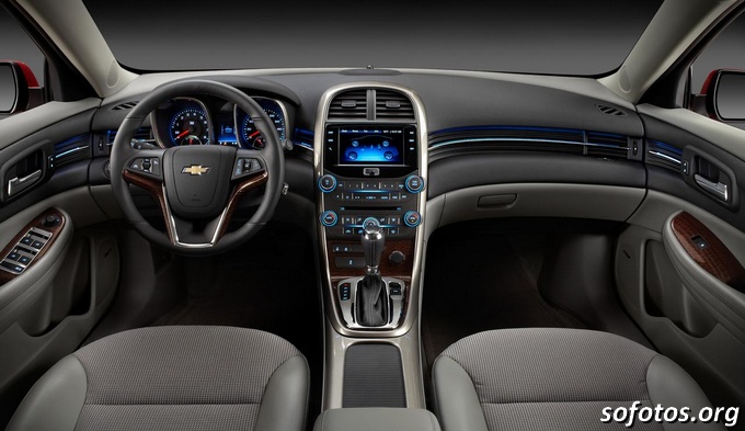 Painel do Novo Chevrolet Malibu 2013