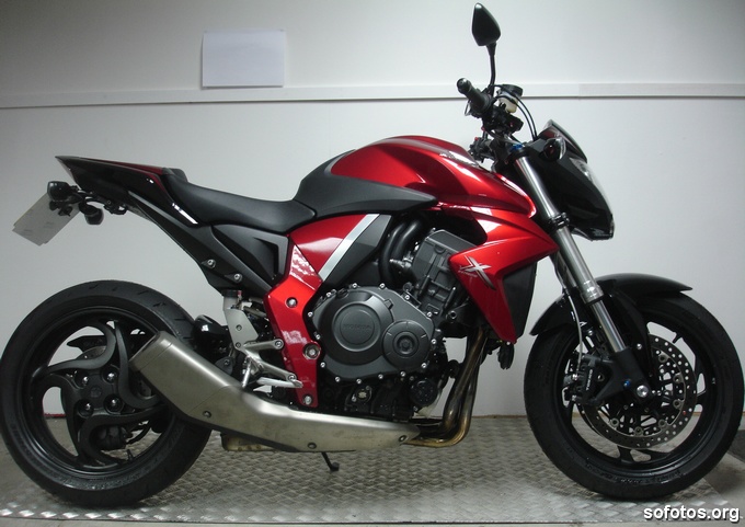 Fotos da Honda CB 1000R Vermelha