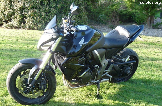 Honda CB 1000R Preta