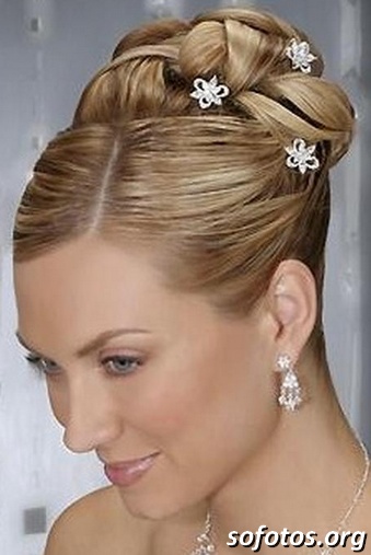 Penteado para noiva cabelo liso preso