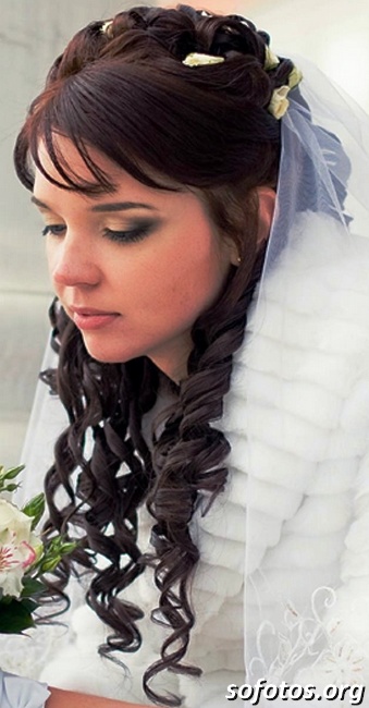 Penteado para noiva morena