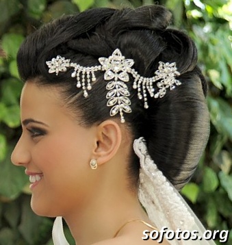 Penteado para noiva morena