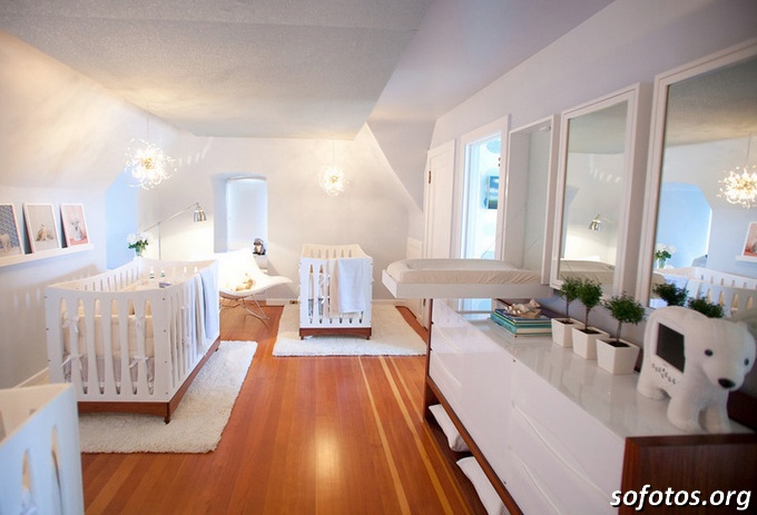 Quarto de bebê gêmeos