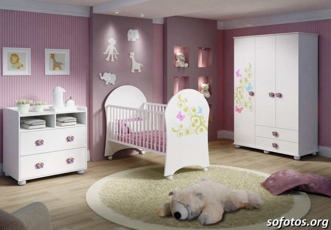 Quarto de bebê lilas lindo