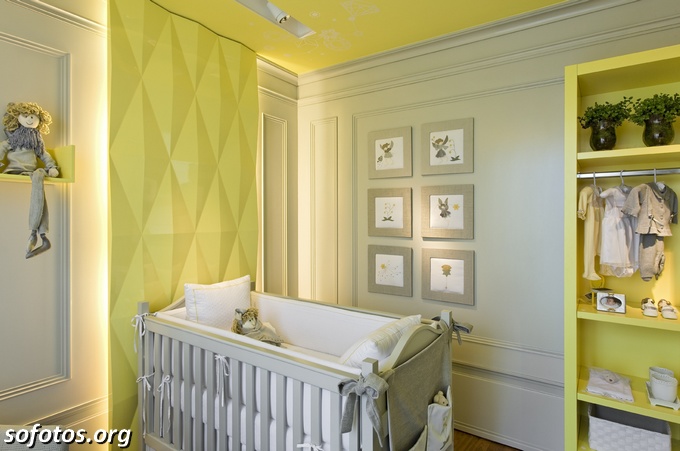 quarto de bebe verde