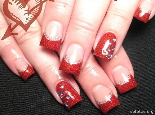 Unhas decoradas vermelhas